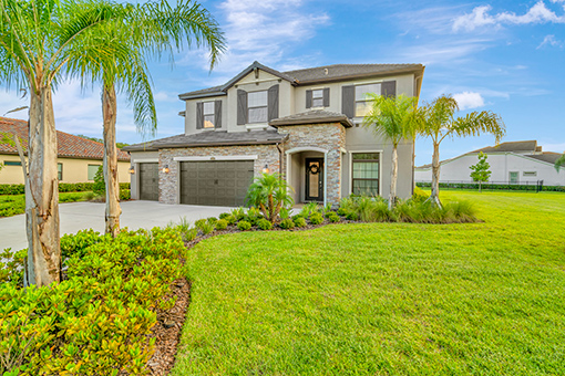 Outside View of a House in Lutz, Hillsborough County Photographed by a Professional Real Estate Photographer