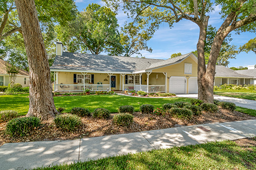 Backyard of House Listed in Zillow Photographed by a Tampa-based Real Estate Photographer